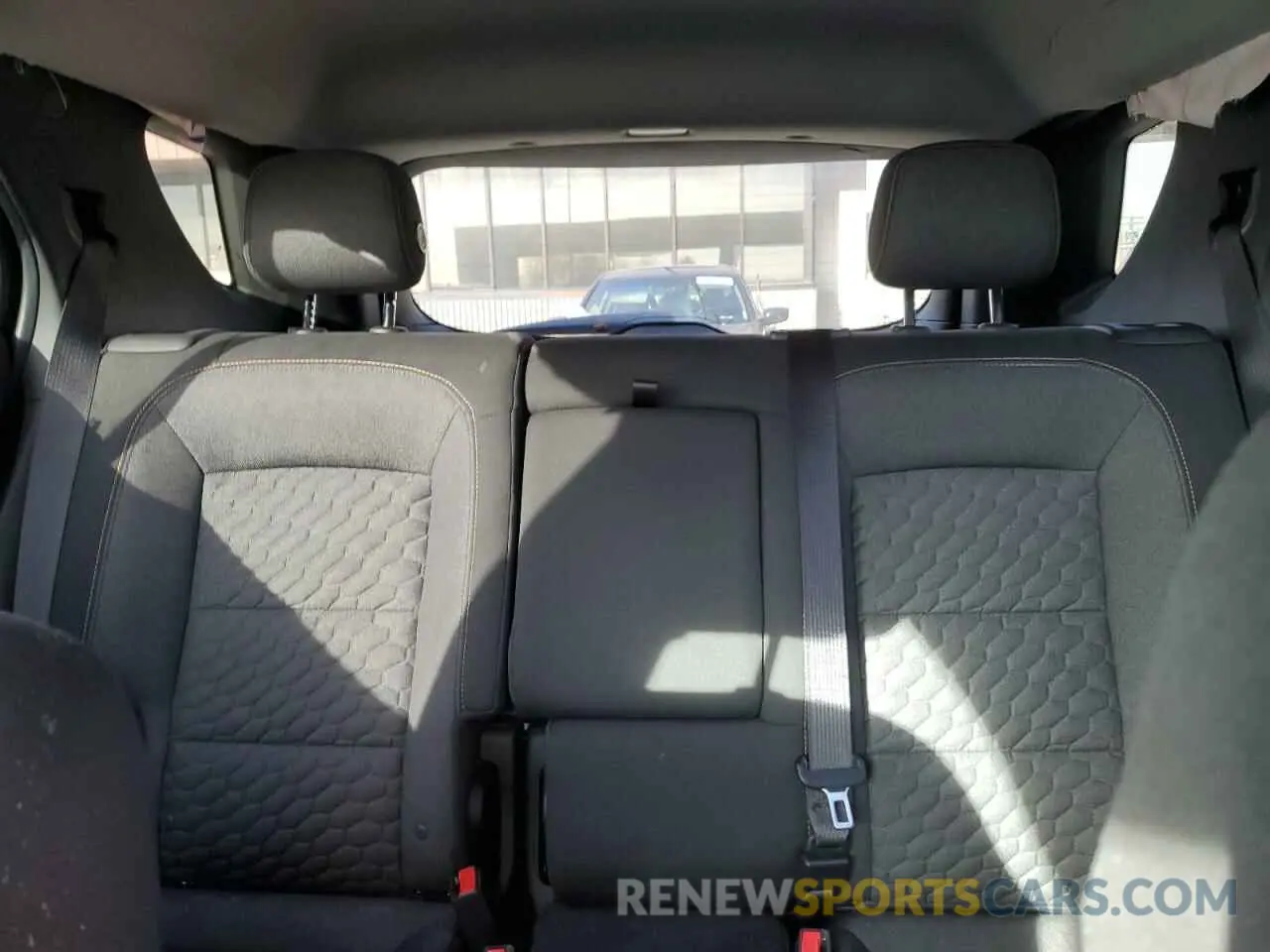 10 fotografías del automóvil dañado 2GNAXJEV6L6126411 CHEVROLET EQUINOX 2020