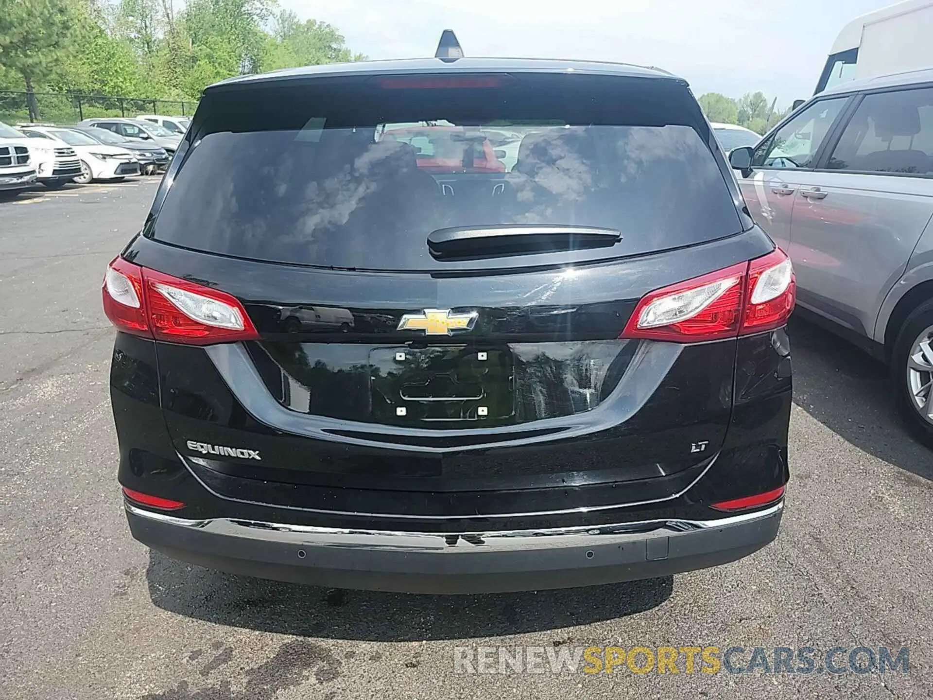 13 fotografías del automóvil dañado 2GNAXJEV6L6159621 CHEVROLET EQUINOX 2020