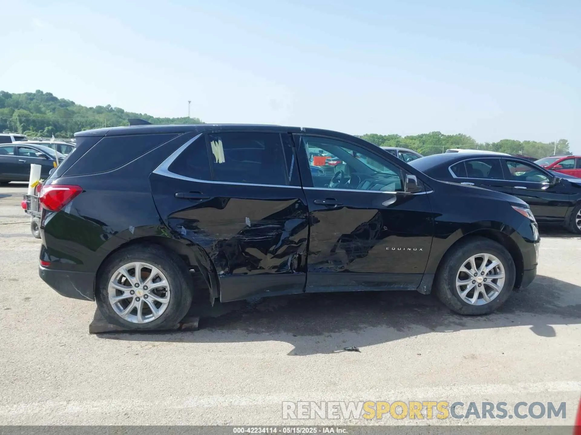 13 fotografías del automóvil dañado 2GNAXJEV6L6169601 CHEVROLET EQUINOX 2020