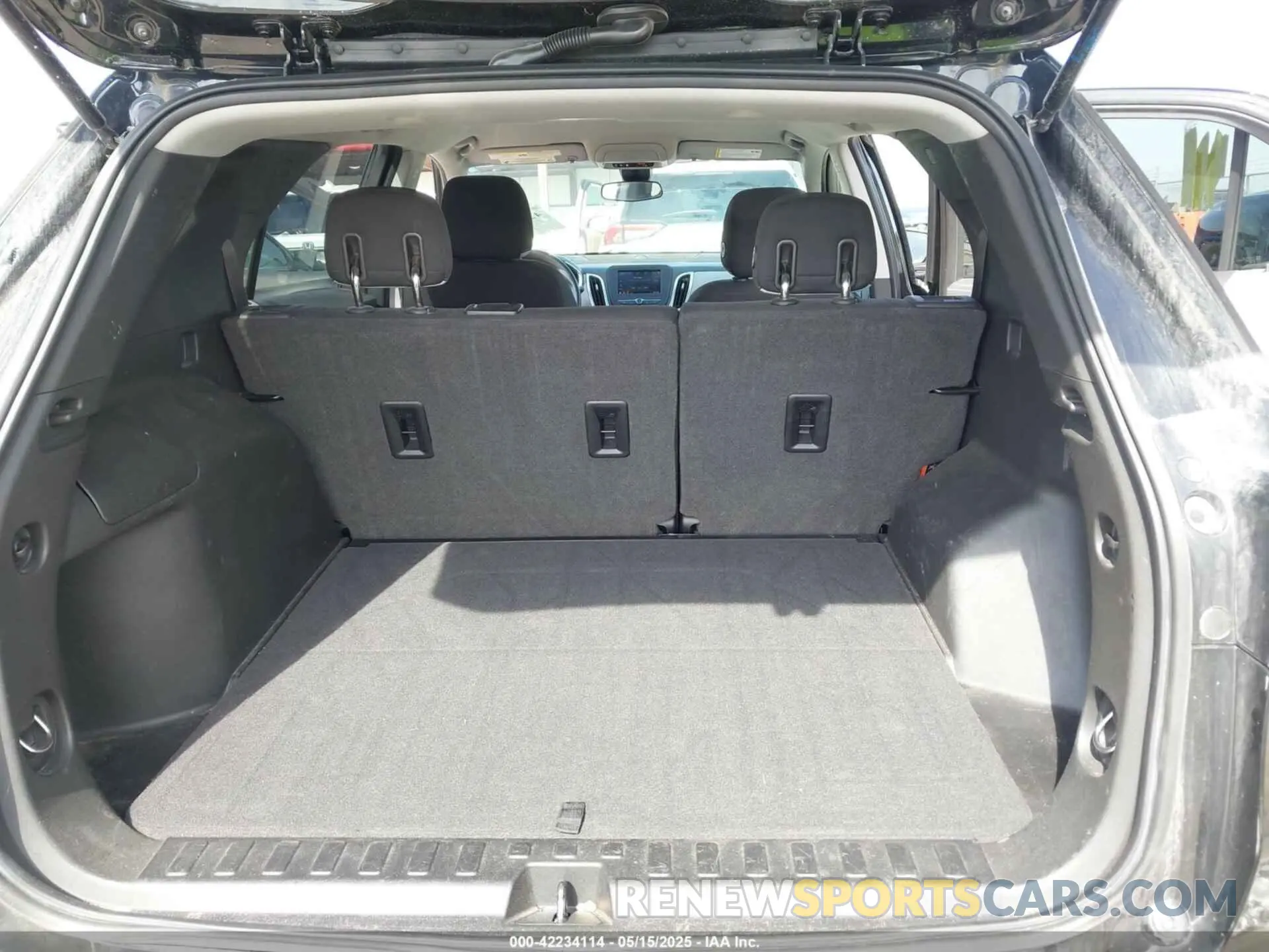 17 fotografías del automóvil dañado 2GNAXJEV6L6169601 CHEVROLET EQUINOX 2020