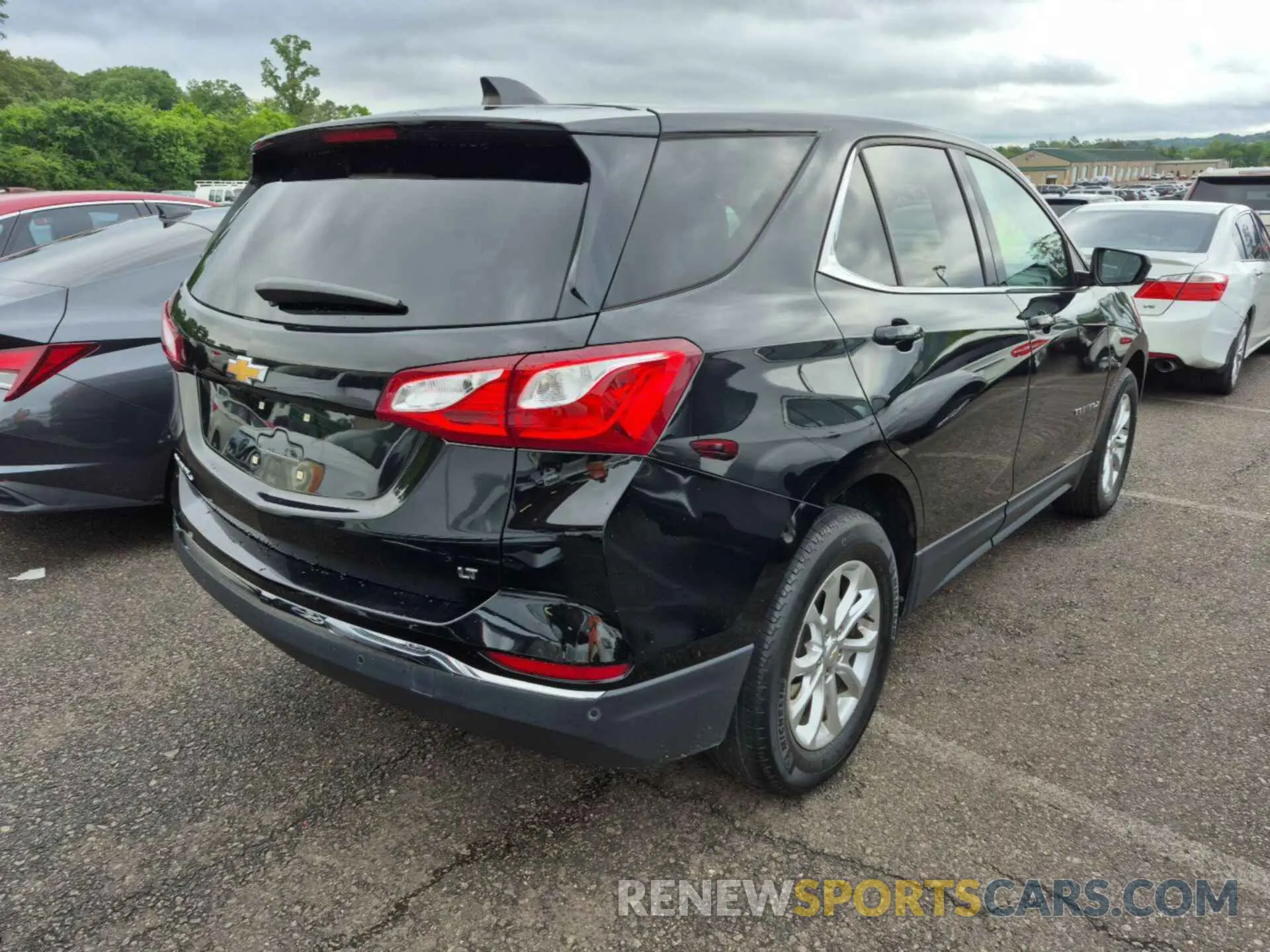 27 fotografías del automóvil dañado 2GNAXJEV6L6232146 CHEVROLET EQUINOX 2020