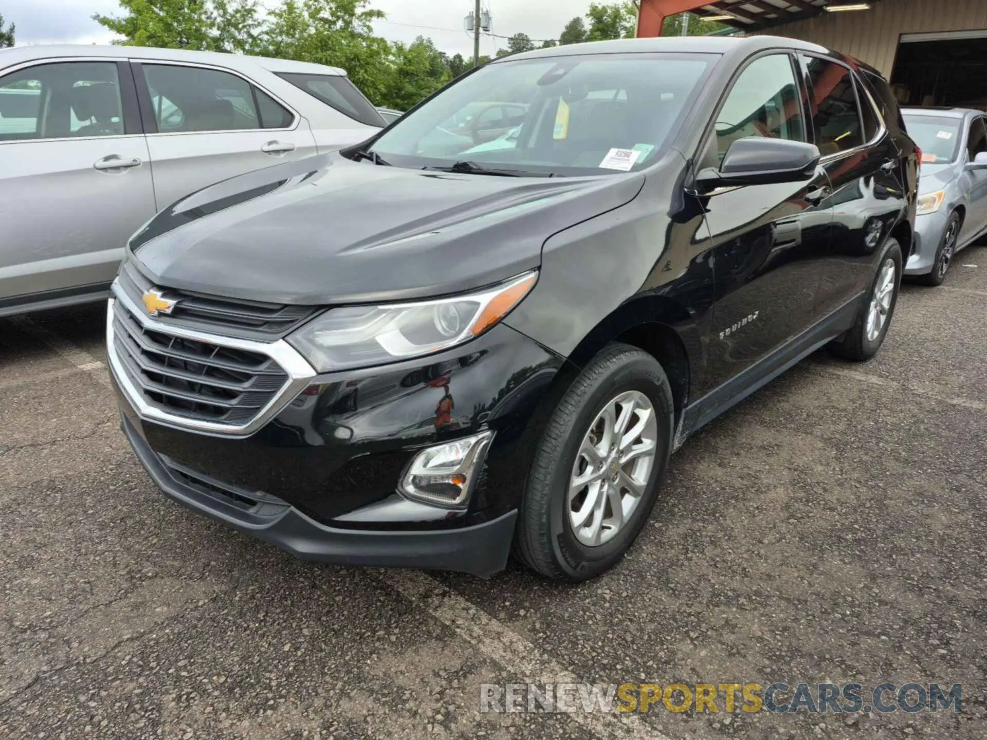31 fotografías del automóvil dañado 2GNAXJEV6L6232146 CHEVROLET EQUINOX 2020