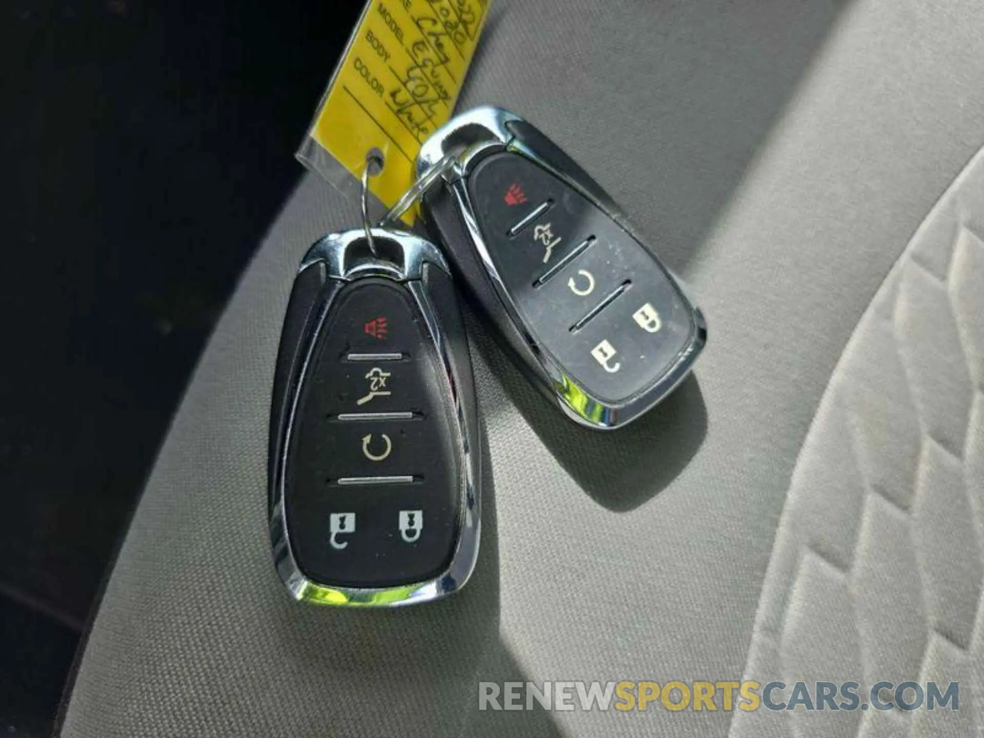 3 fotografías del automóvil dañado 2GNAXJEV6L6240022 CHEVROLET EQUINOX 2020
