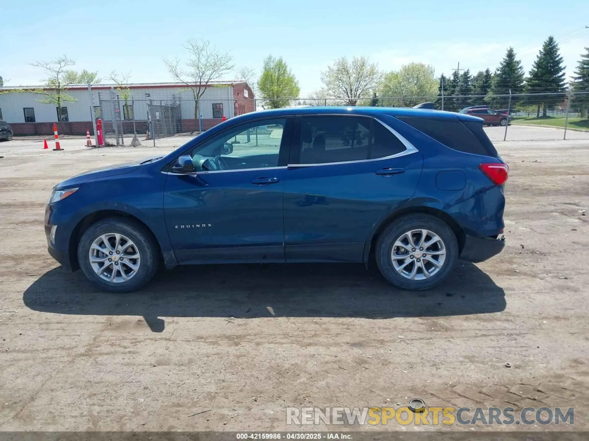 14 fotografías del automóvil dañado 2GNAXJEV7L6124991 CHEVROLET EQUINOX 2020
