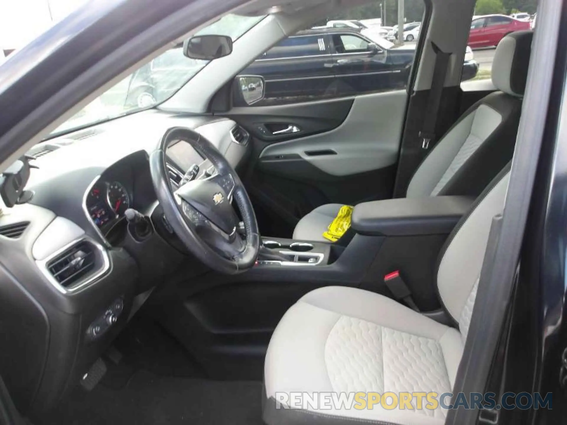 11 fotografías del automóvil dañado 2GNAXJEV7L6156887 CHEVROLET EQUINOX 2020