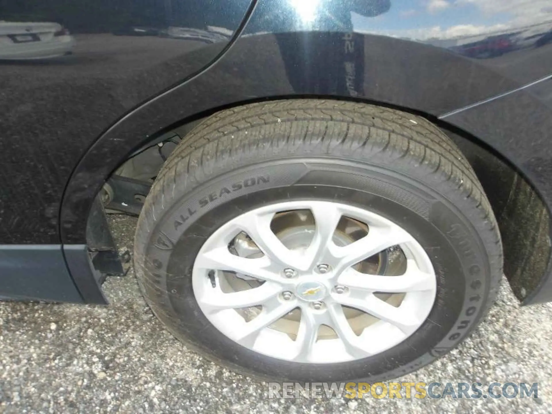 8 fotografías del automóvil dañado 2GNAXJEV7L6156887 CHEVROLET EQUINOX 2020