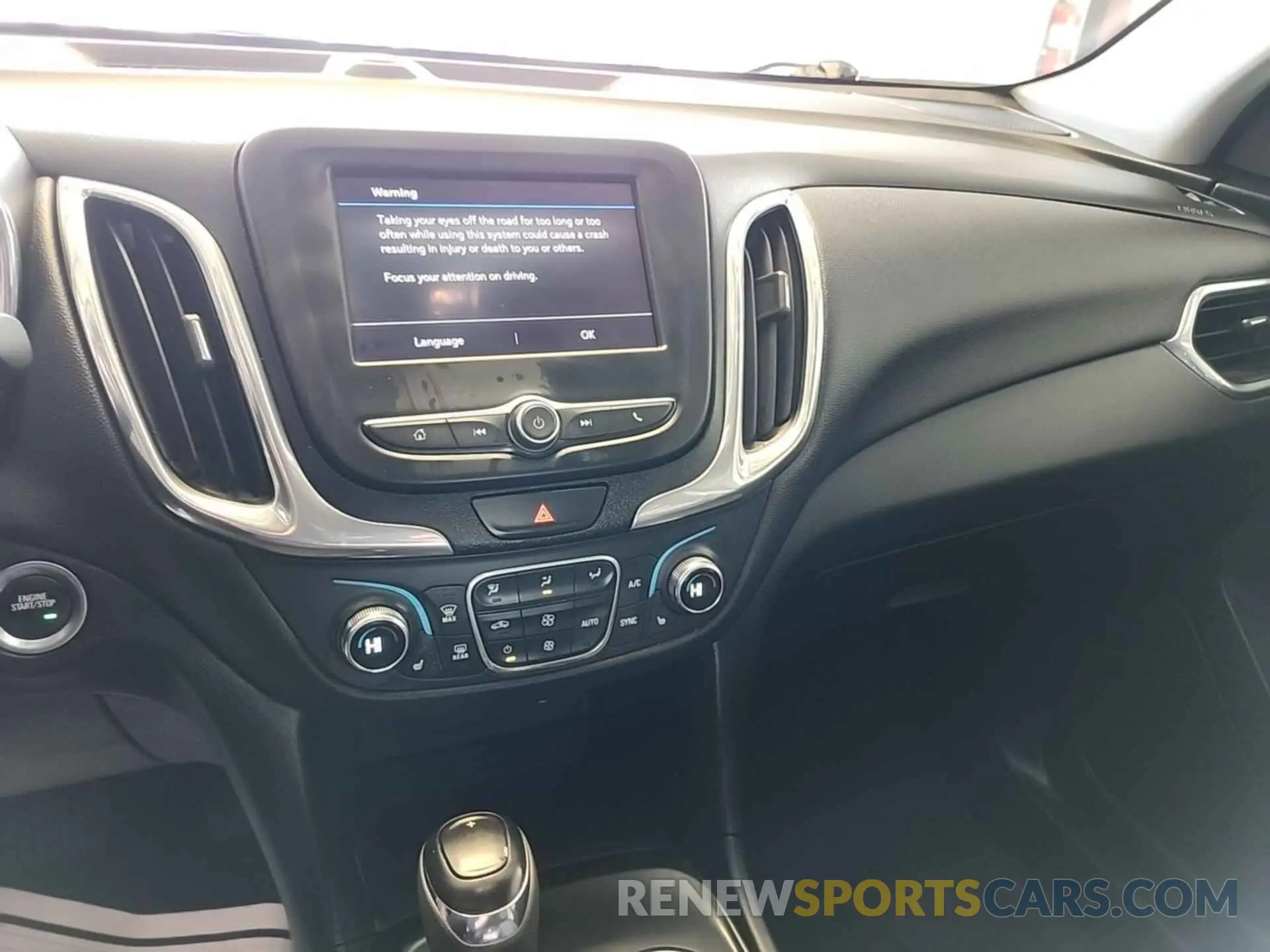 10 fotografías del automóvil dañado 2GNAXJEV7L6157473 CHEVROLET EQUINOX 2020