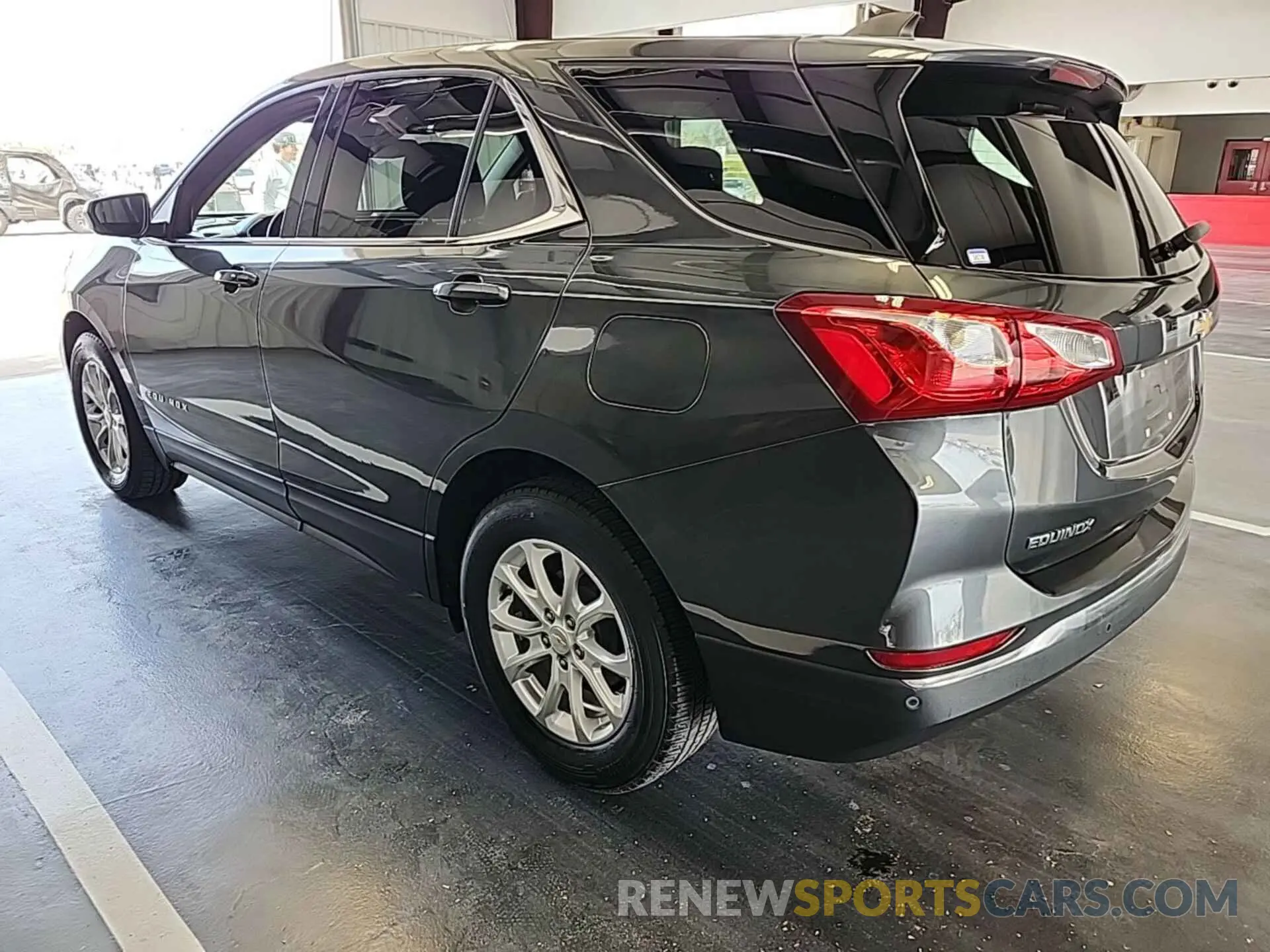 18 fotografías del automóvil dañado 2GNAXJEV7L6157473 CHEVROLET EQUINOX 2020