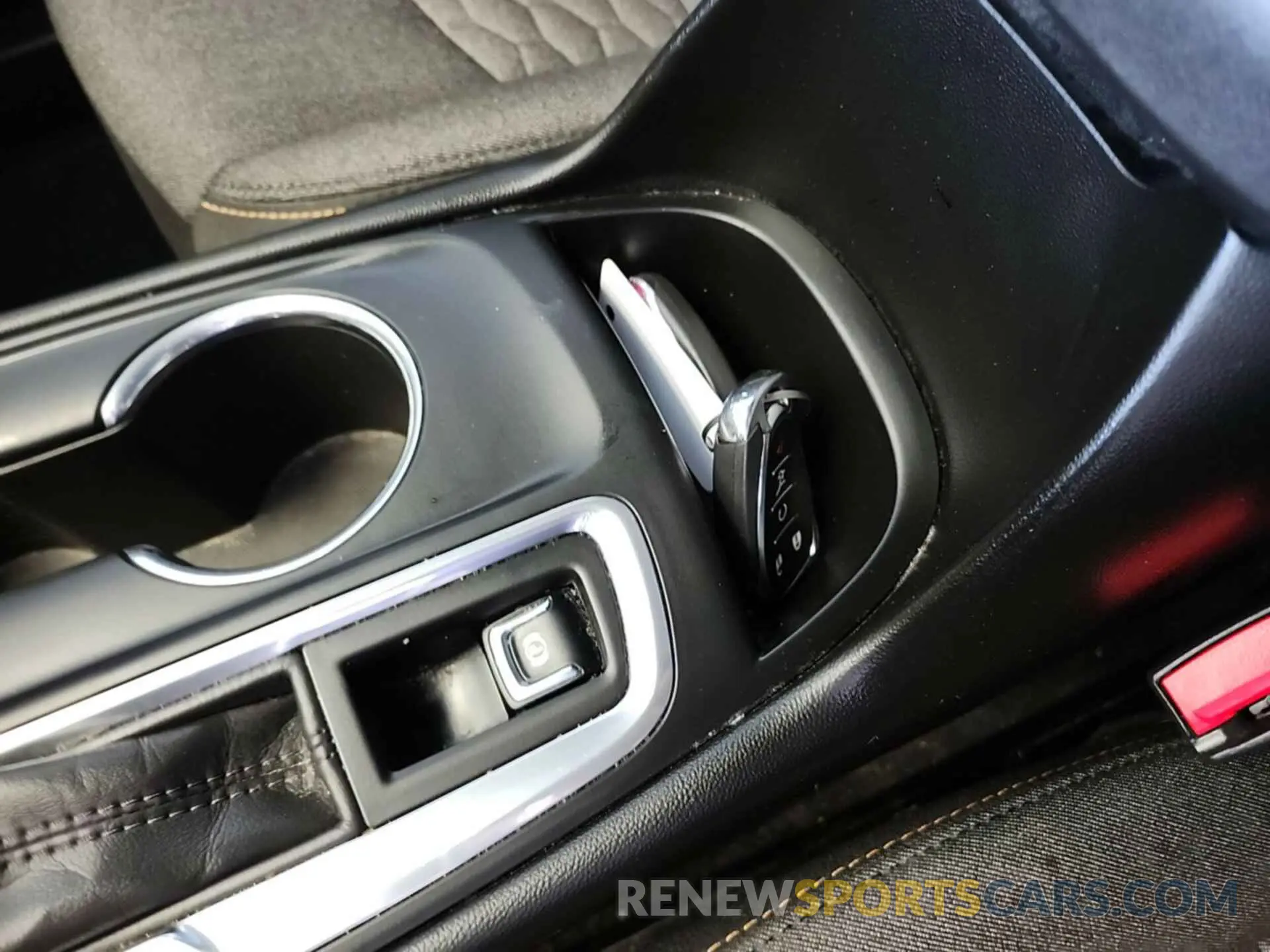 7 fotografías del automóvil dañado 2GNAXJEV7L6157473 CHEVROLET EQUINOX 2020