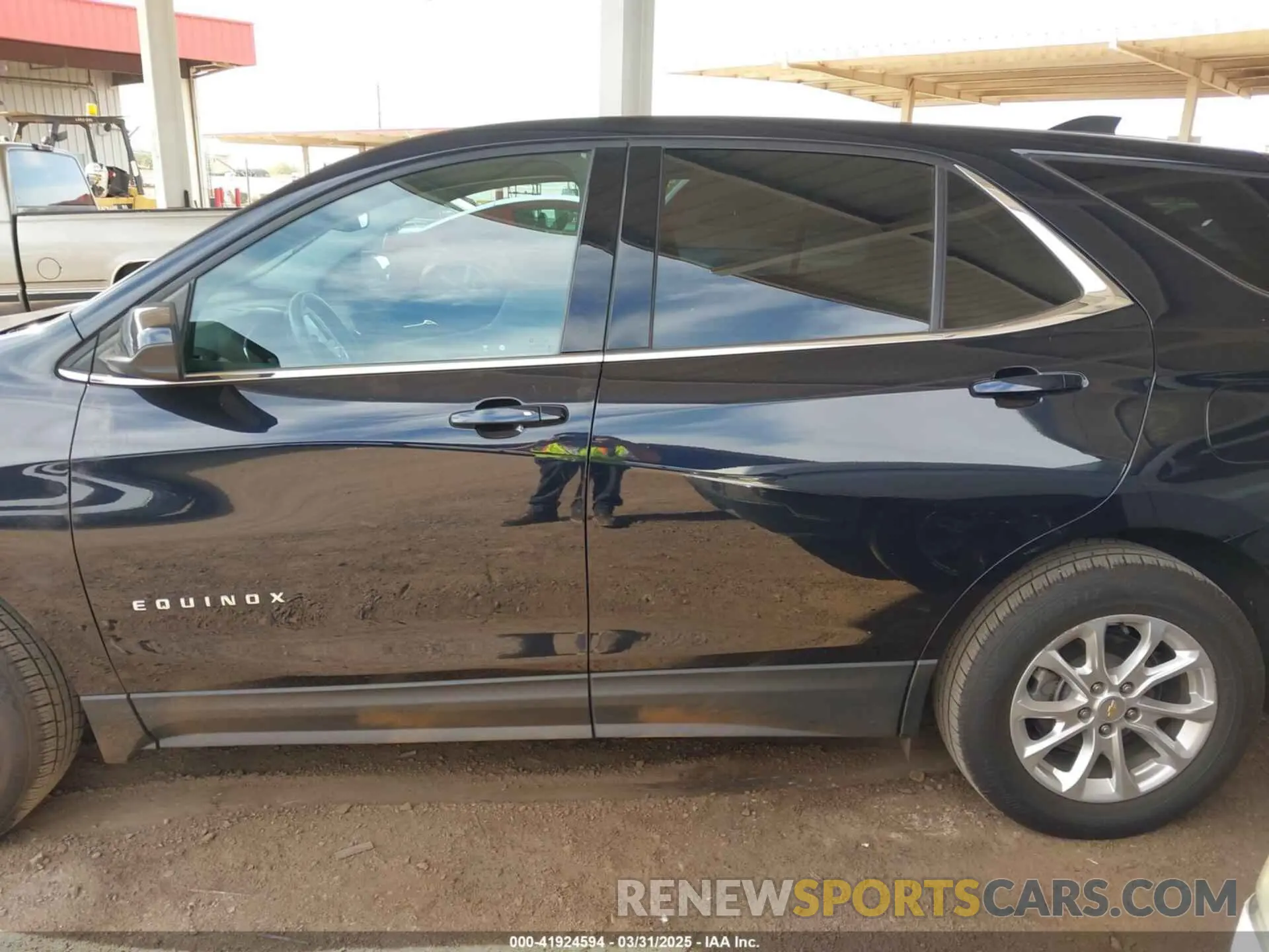 14 fotografías del automóvil dañado 2GNAXJEV7L6223830 CHEVROLET EQUINOX 2020