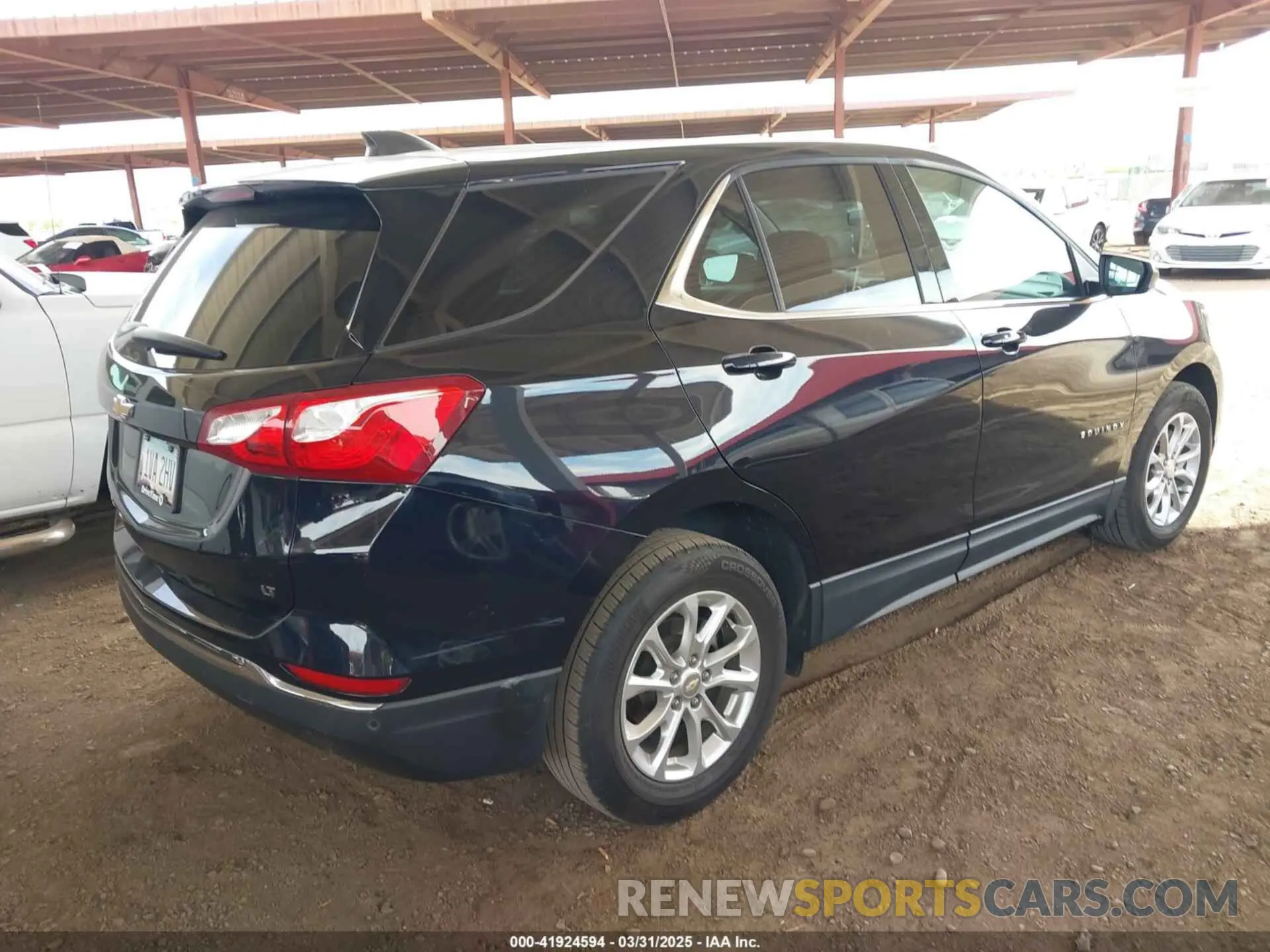 4 fotografías del automóvil dañado 2GNAXJEV7L6223830 CHEVROLET EQUINOX 2020