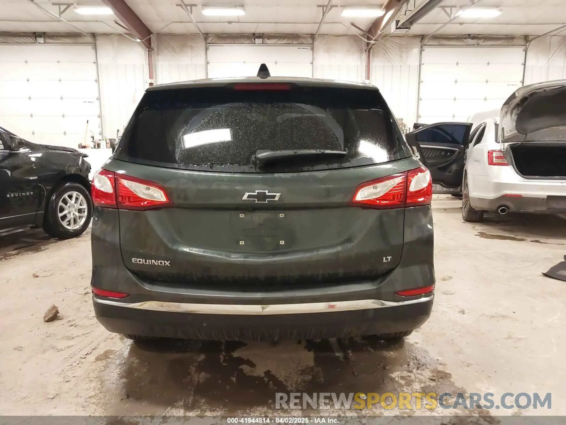 16 fotografías del automóvil dañado 2GNAXJEV7L6259405 CHEVROLET EQUINOX 2020