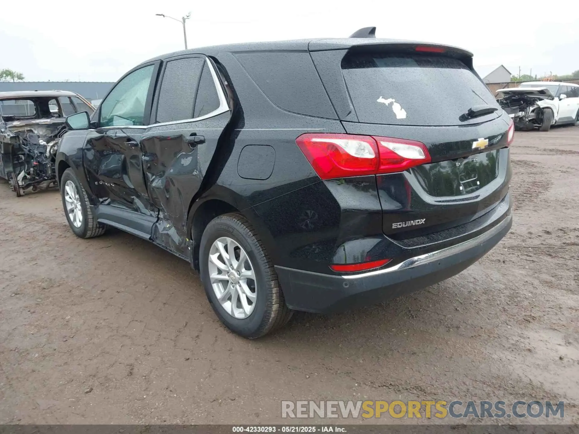 3 fotografías del automóvil dañado 2GNAXJEV8L6108900 CHEVROLET EQUINOX 2020