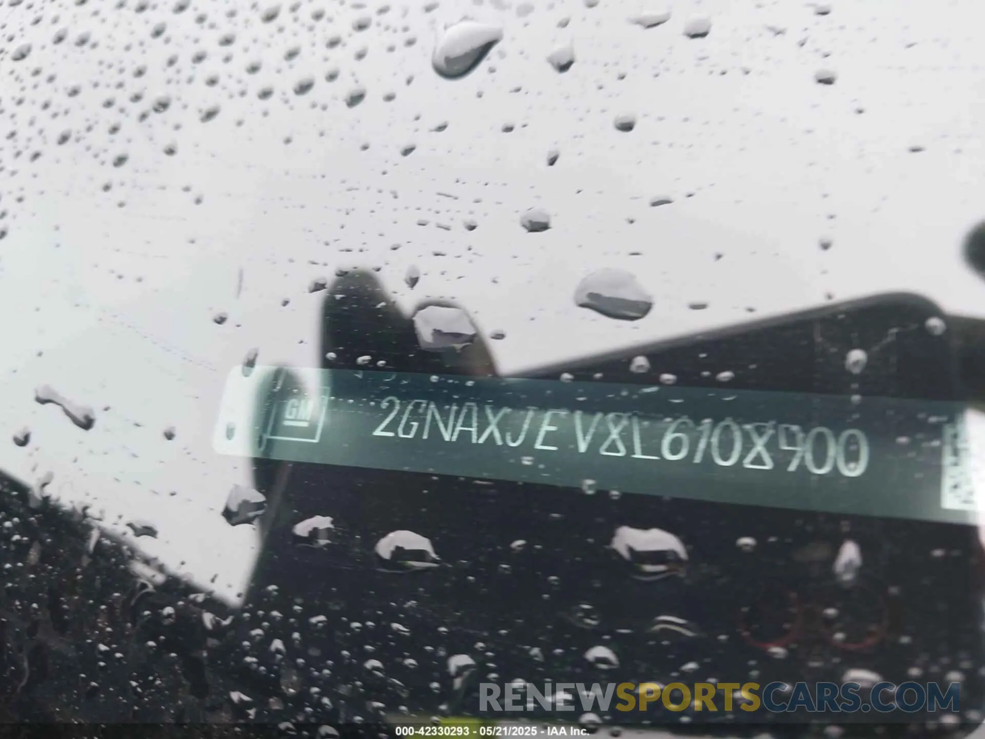 9 fotografías del automóvil dañado 2GNAXJEV8L6108900 CHEVROLET EQUINOX 2020