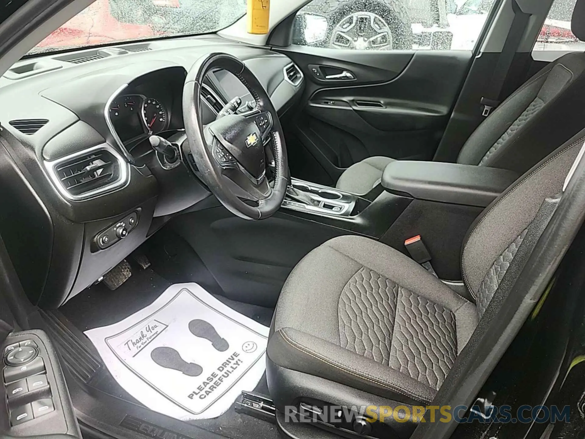 13 fotografías del automóvil dañado 2GNAXJEV8L6150810 CHEVROLET EQUINOX 2020