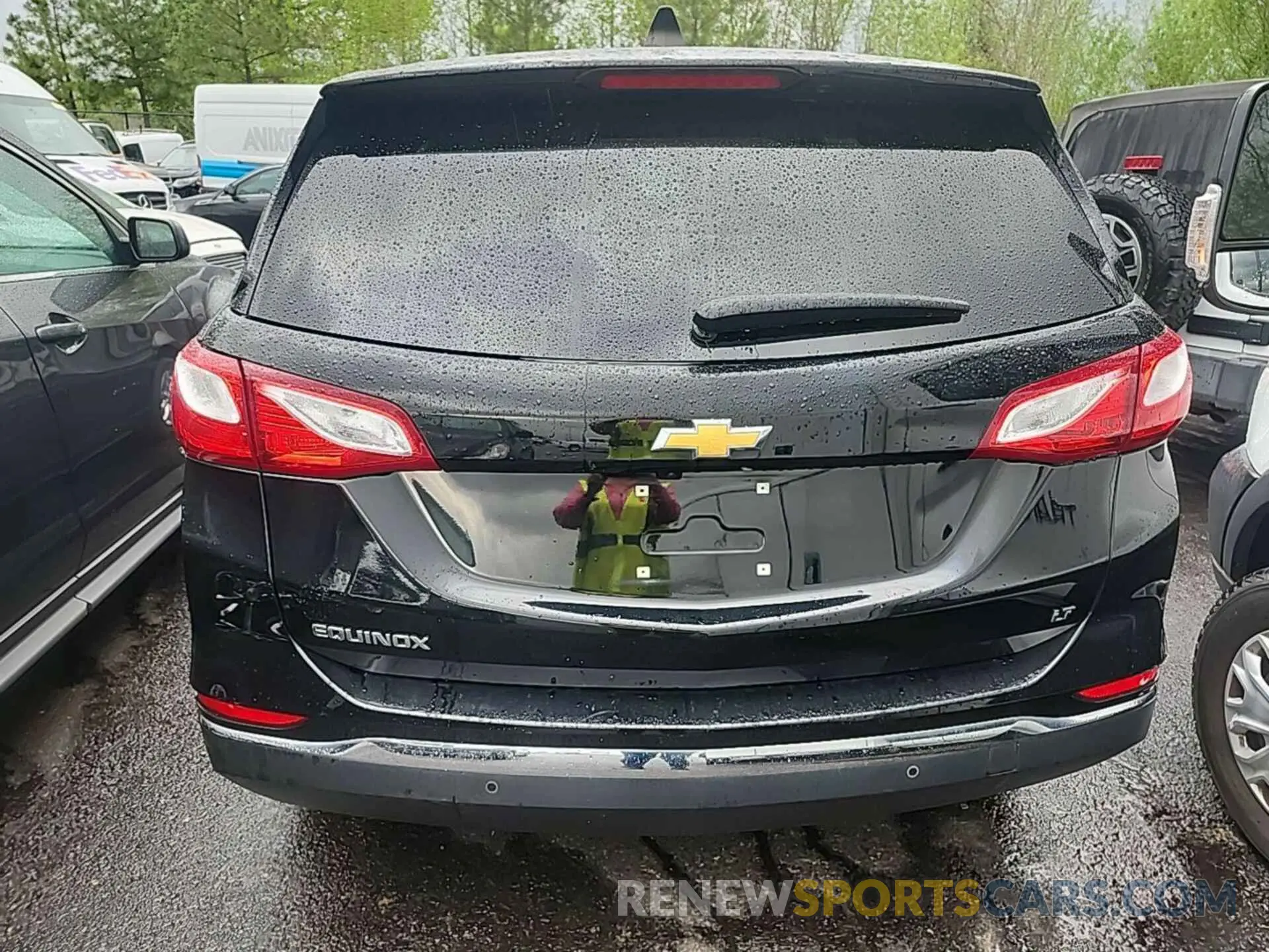 8 fotografías del automóvil dañado 2GNAXJEV8L6150810 CHEVROLET EQUINOX 2020