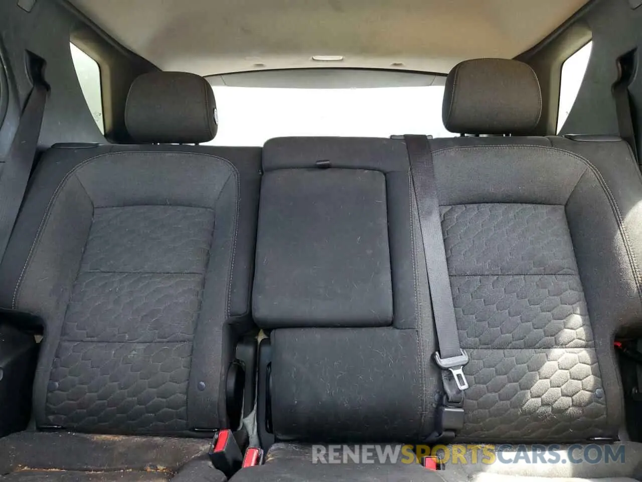 10 fotografías del automóvil dañado 2GNAXJEV8L6183936 CHEVROLET EQUINOX 2020