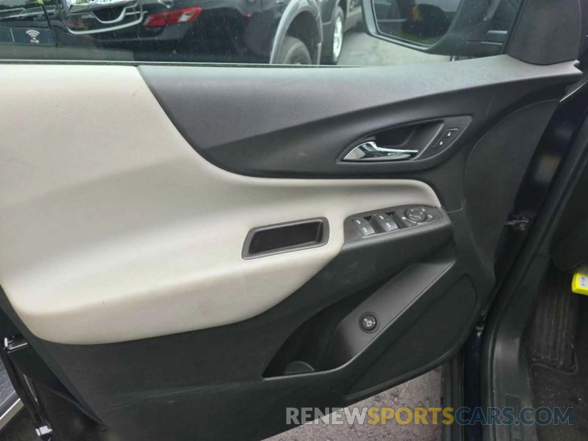 22 fotografías del automóvil dañado 2GNAXJEV8L6237817 CHEVROLET EQUINOX 2020