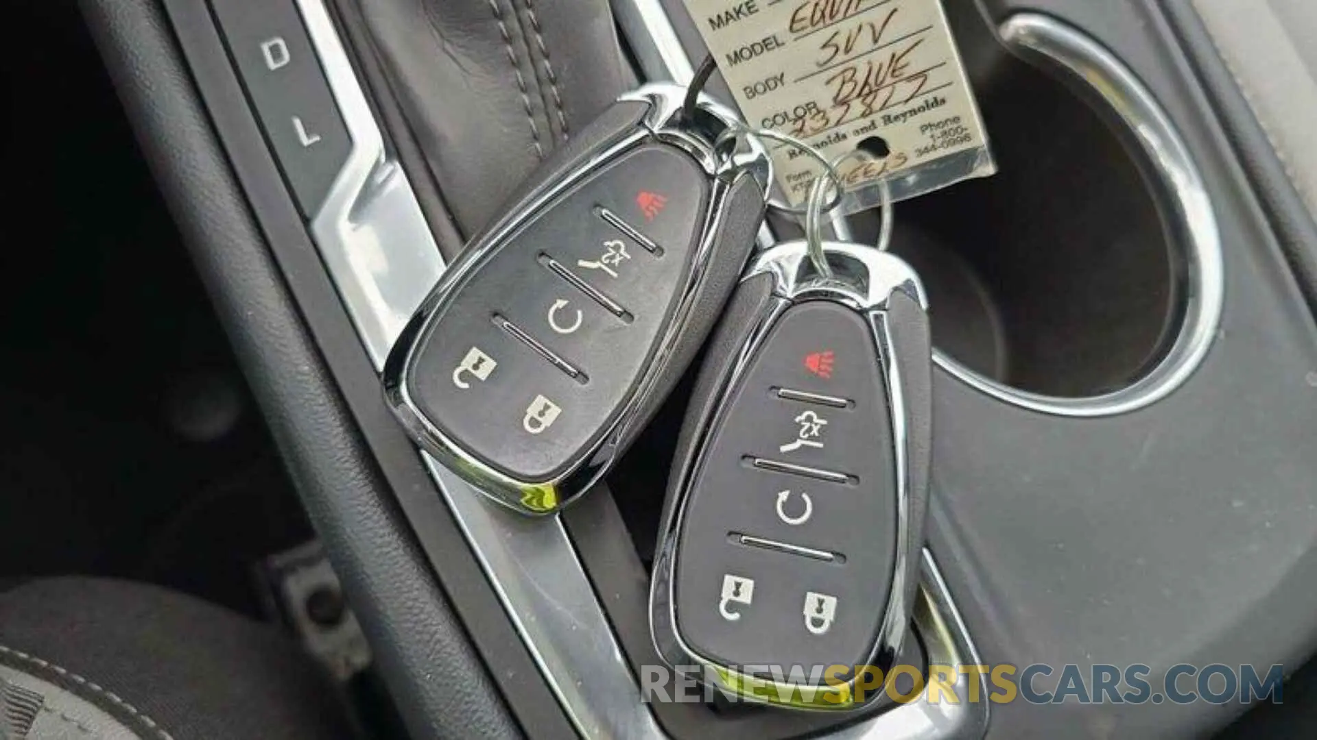 4 fotografías del automóvil dañado 2GNAXJEV8L6237817 CHEVROLET EQUINOX 2020
