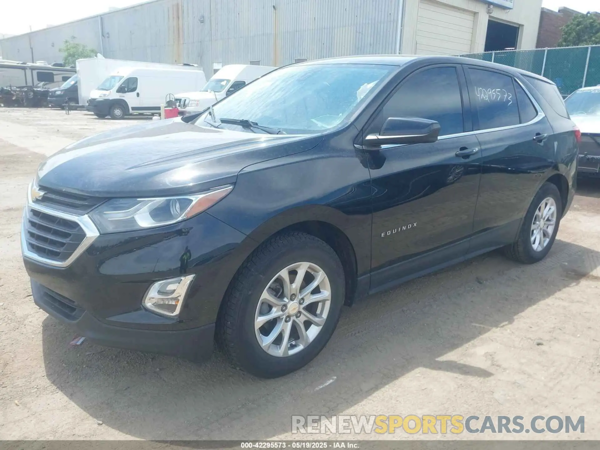 2 fotografías del automóvil dañado 2GNAXJEV9L6127505 CHEVROLET EQUINOX 2020