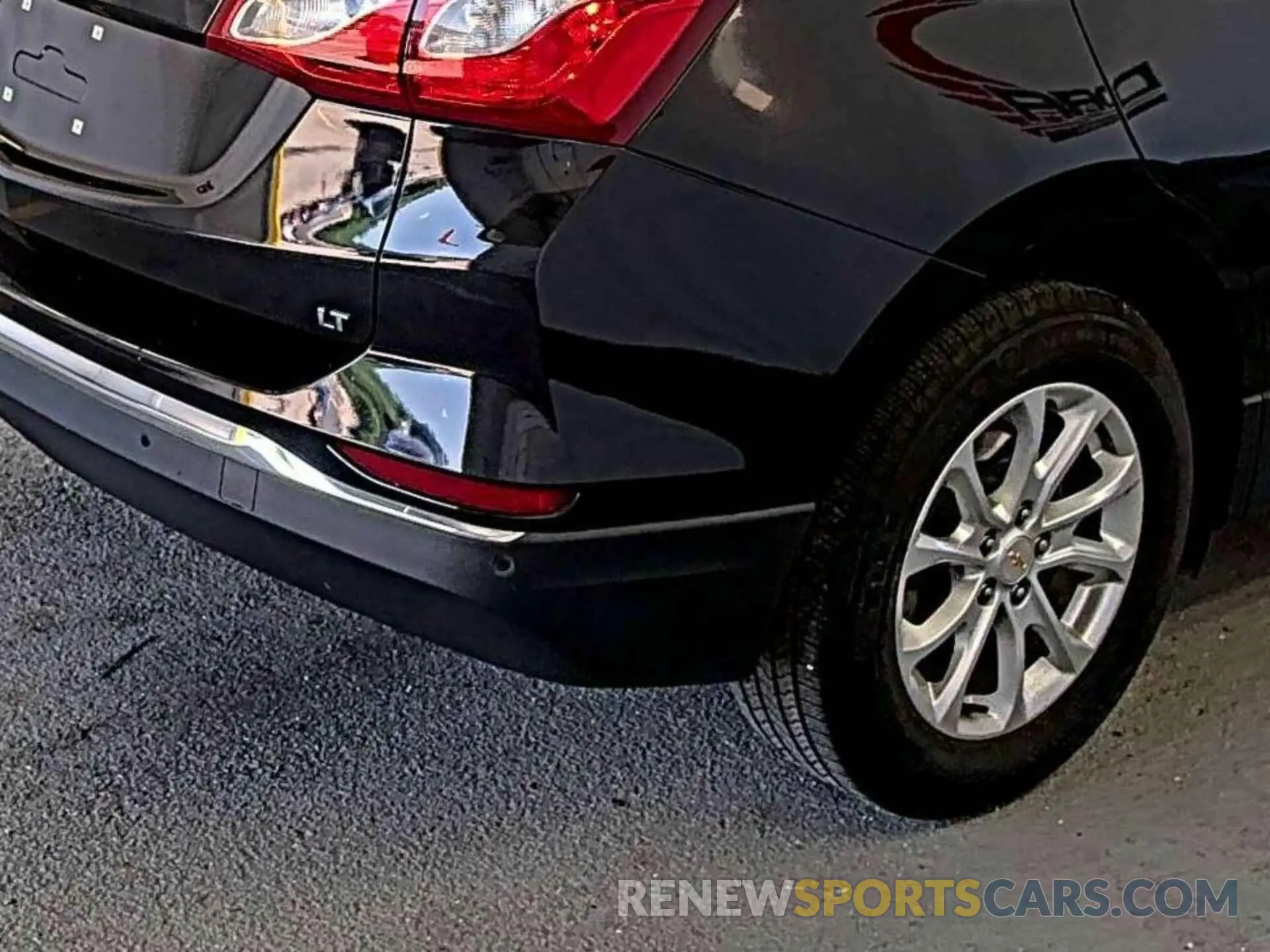 8 fotografías del automóvil dañado 2GNAXJEV9L6154610 CHEVROLET EQUINOX 2020