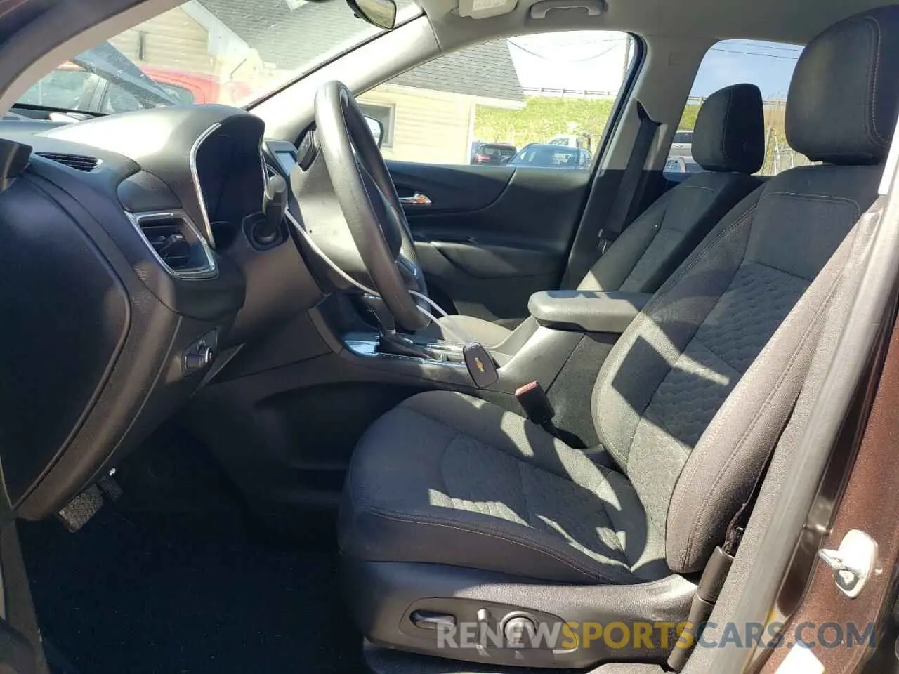 7 fotografías del automóvil dañado 2GNAXJEV9L6260345 CHEVROLET EQUINOX 2020