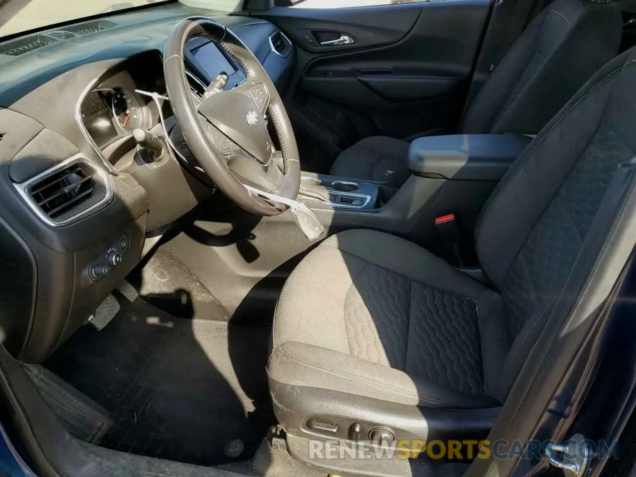 7 fotografías del automóvil dañado 2GNAXJEVXL6120160 CHEVROLET EQUINOX 2020