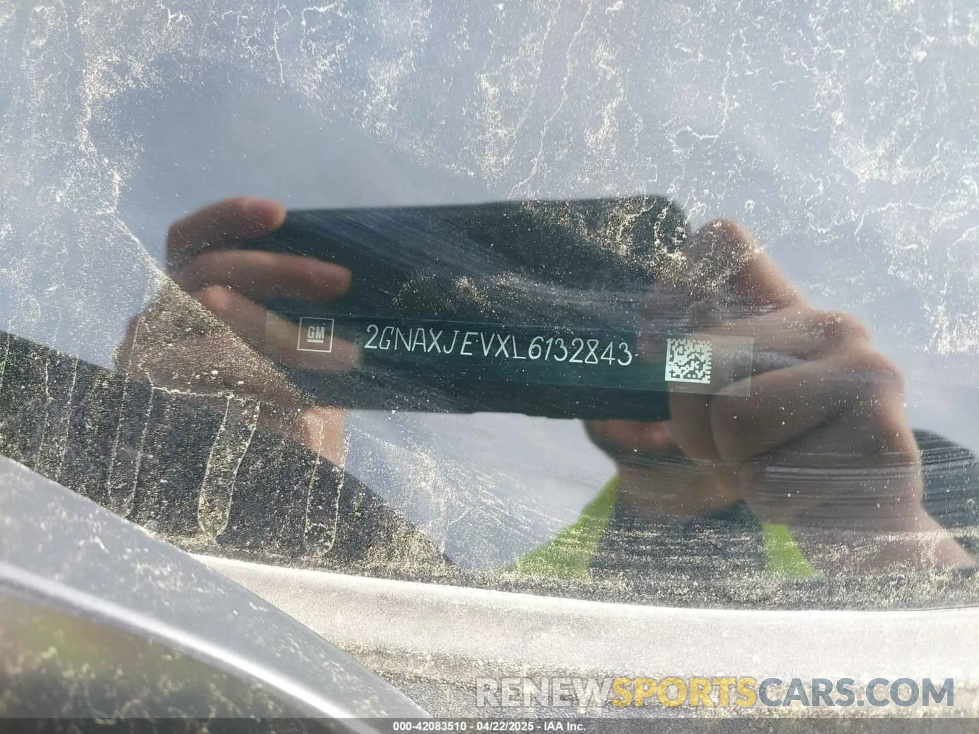9 fotografías del automóvil dañado 2GNAXJEVXL6132843 CHEVROLET EQUINOX 2020
