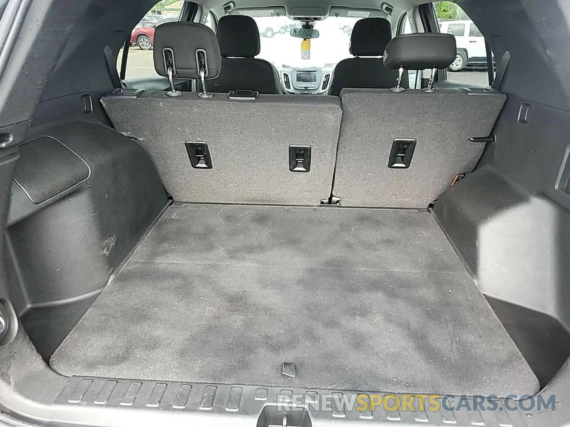 4 fotografías del automóvil dañado 2GNAXJEVXL6157774 CHEVROLET EQUINOX 2020