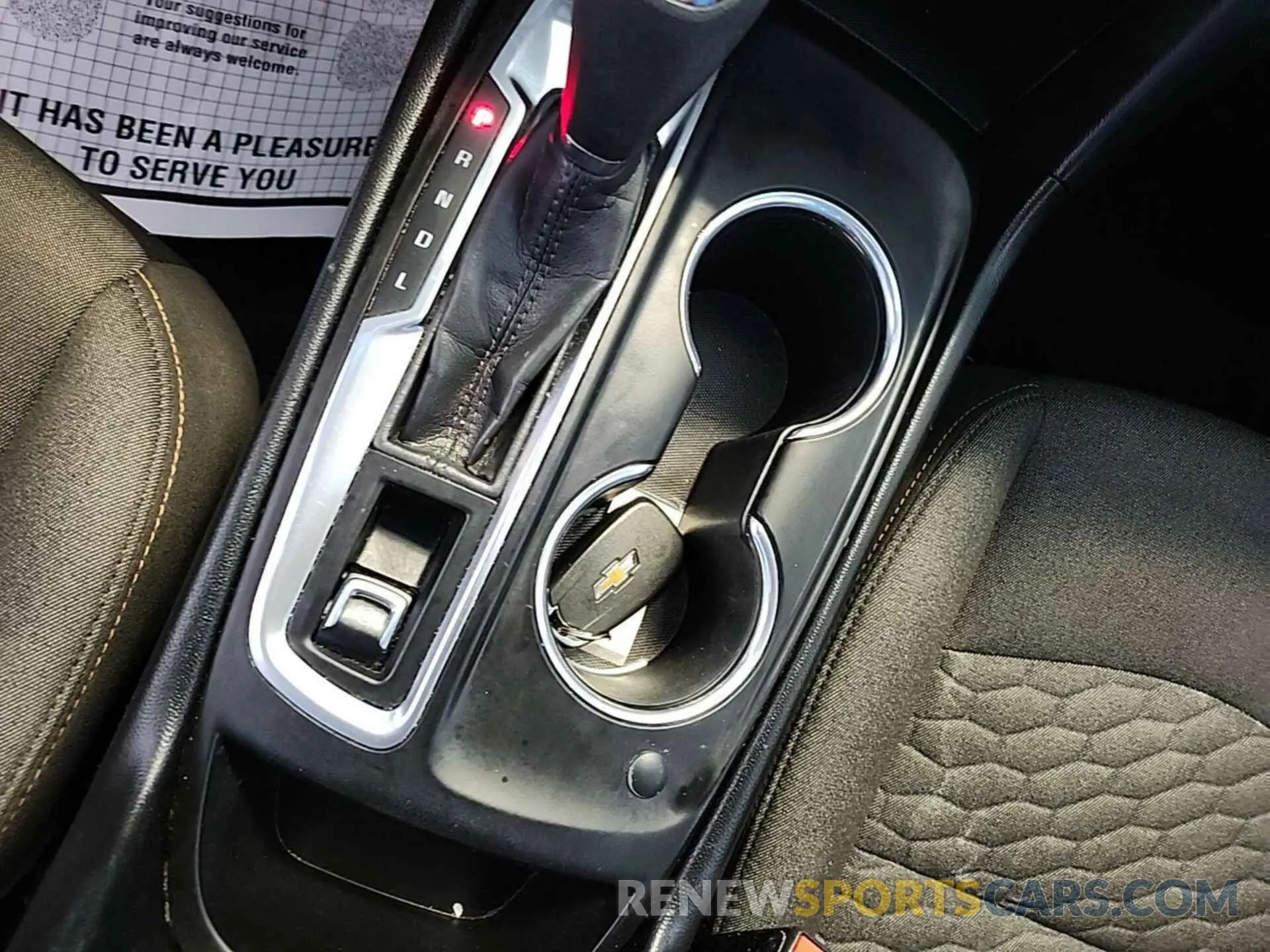16 fotografías del automóvil dañado 2GNAXJEVXL6232232 CHEVROLET EQUINOX 2020