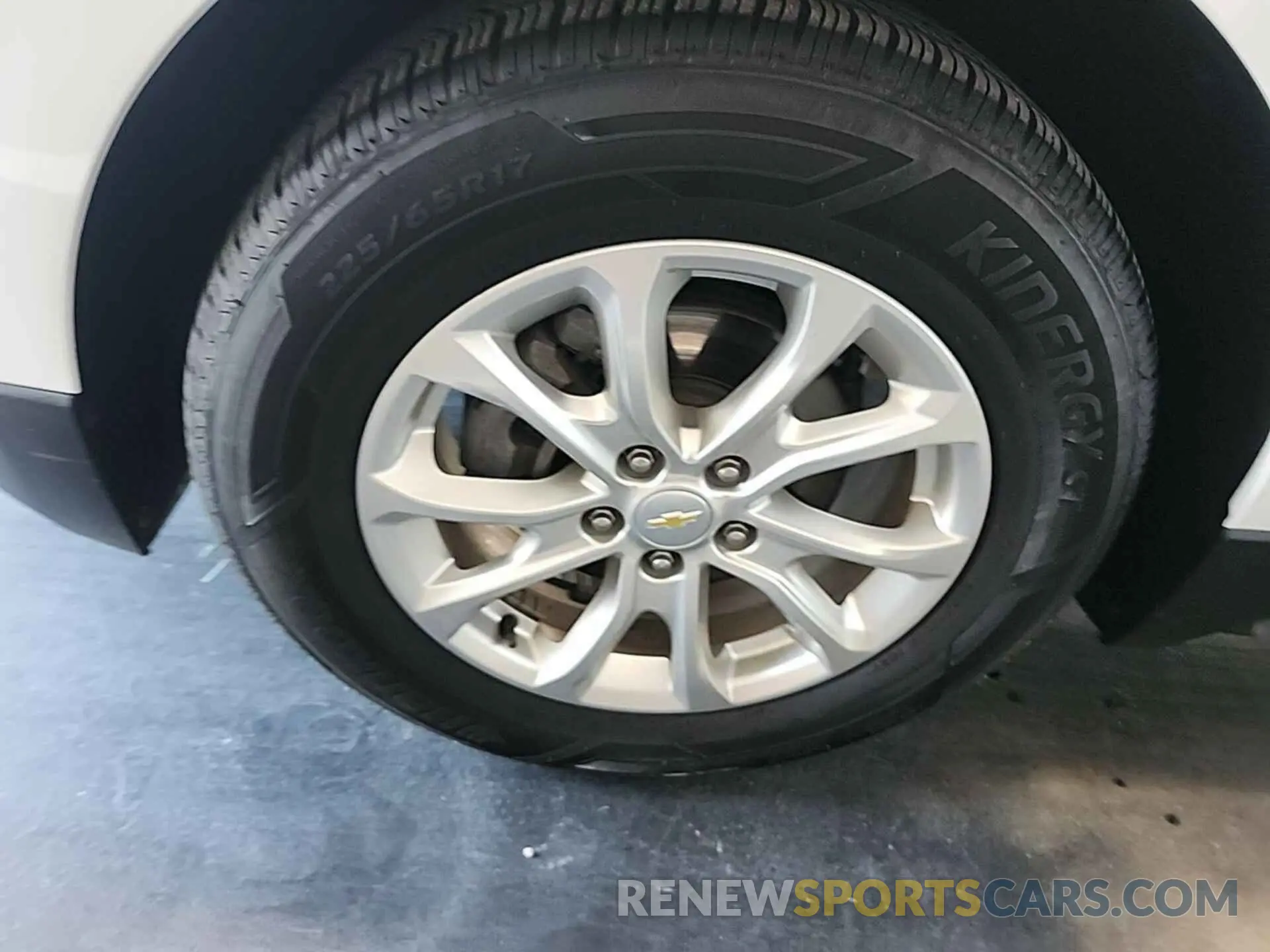 25 fotografías del automóvil dañado 2GNAXJEVXL6232232 CHEVROLET EQUINOX 2020