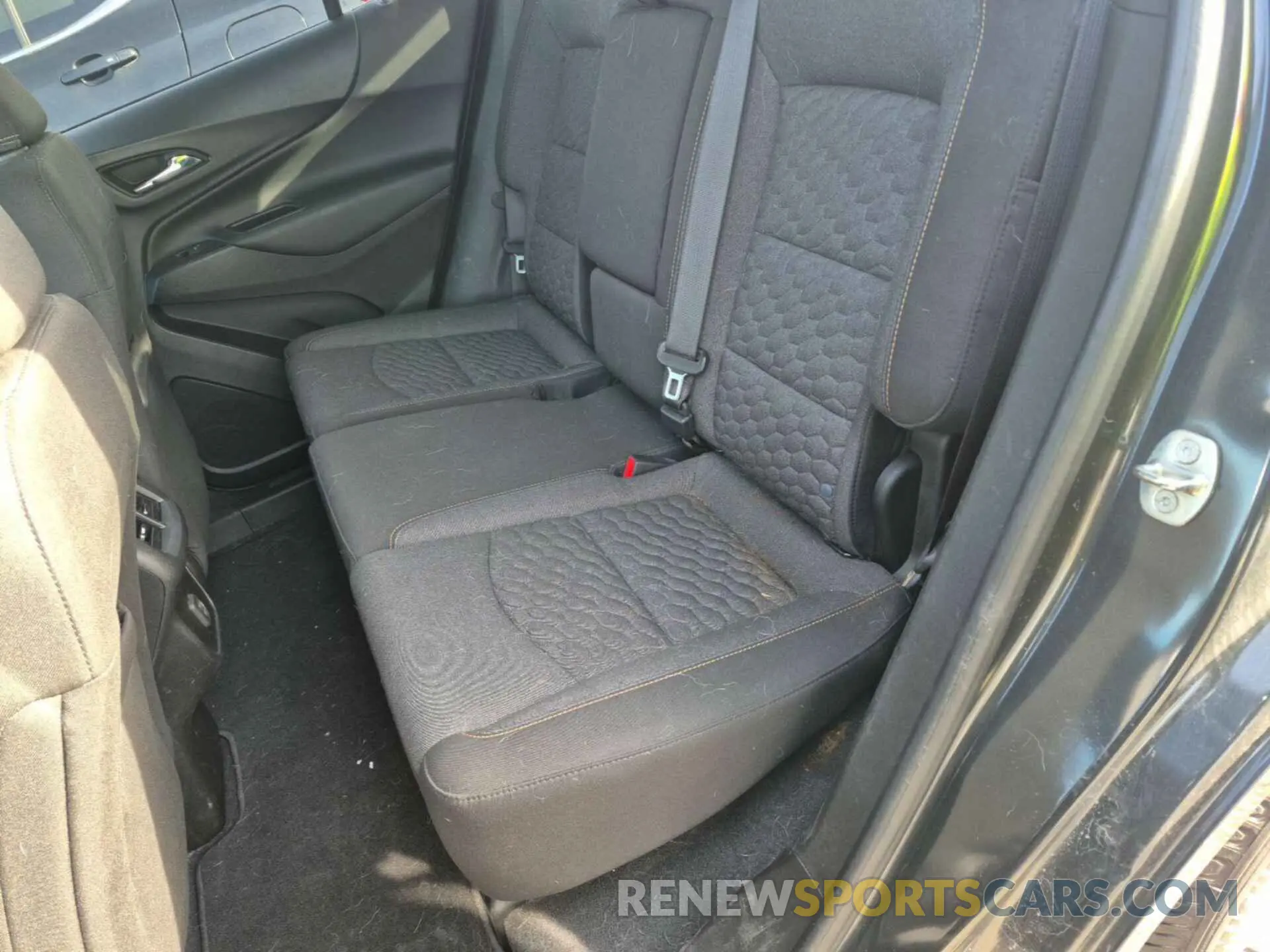 13 fotografías del automóvil dañado 2GNAXJEVXL6236216 CHEVROLET EQUINOX 2020