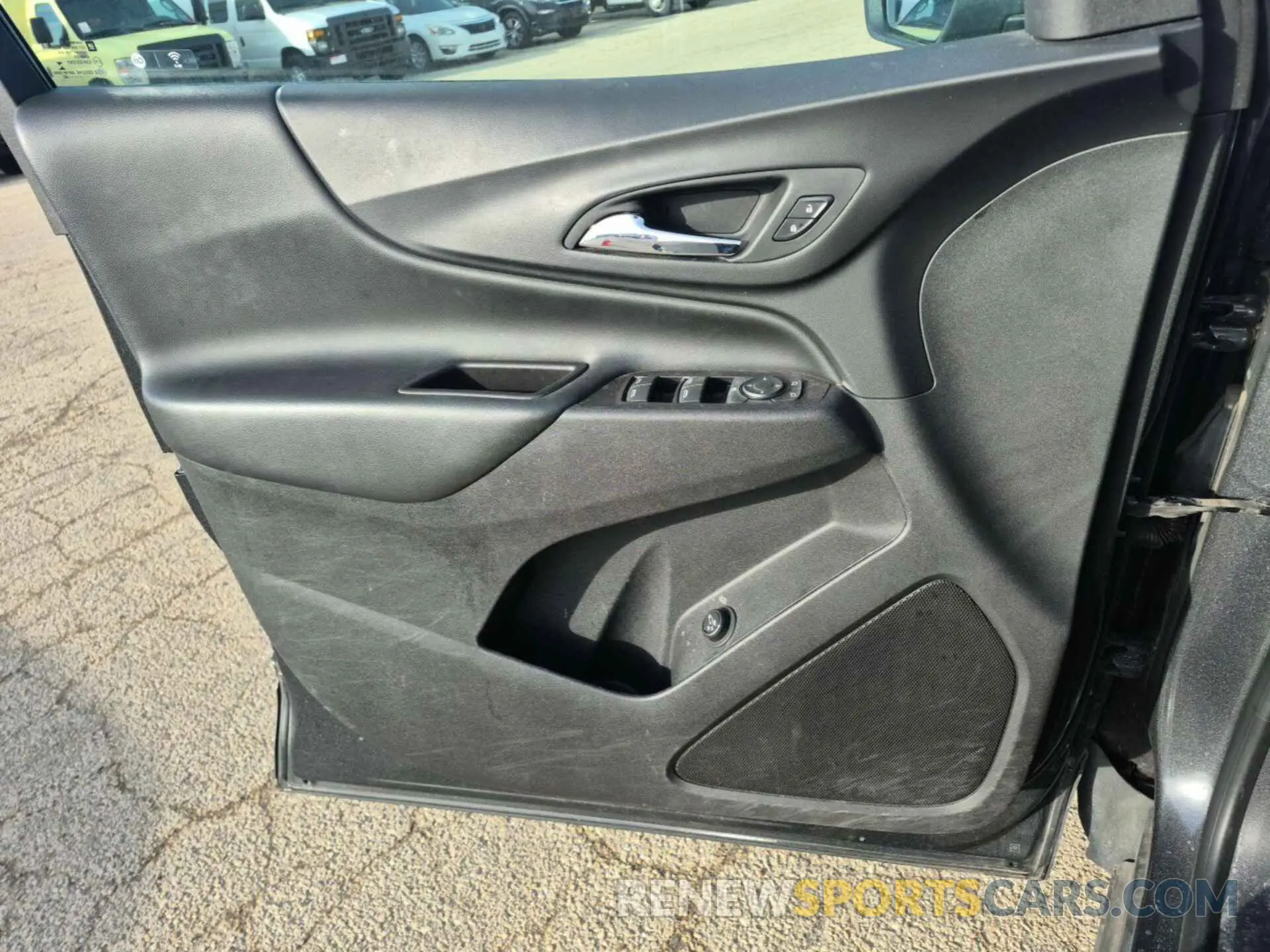 3 fotografías del automóvil dañado 2GNAXJEVXL6236216 CHEVROLET EQUINOX 2020