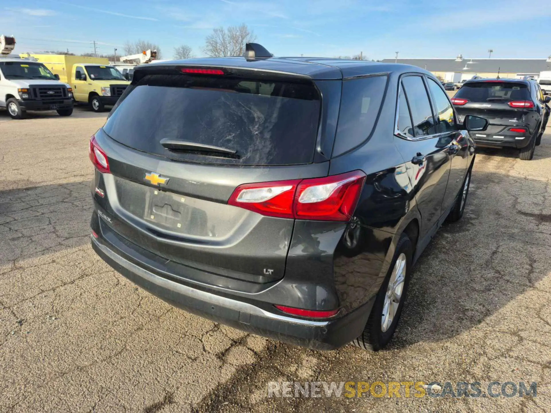 5 fotografías del automóvil dañado 2GNAXJEVXL6236216 CHEVROLET EQUINOX 2020