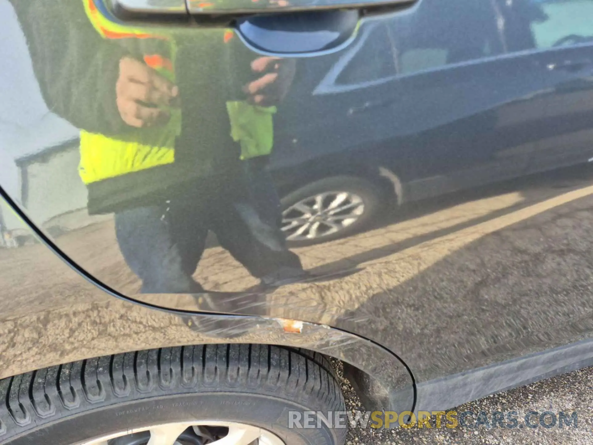 6 fotografías del automóvil dañado 2GNAXJEVXL6236216 CHEVROLET EQUINOX 2020