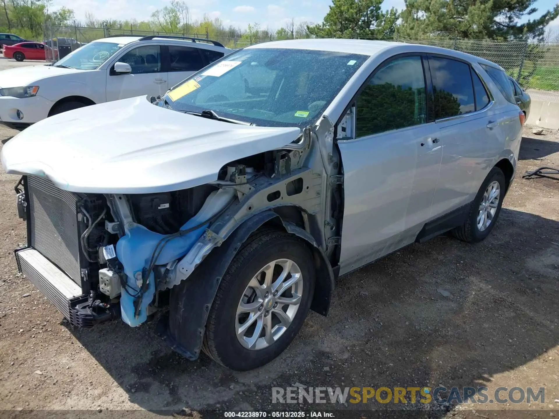 2 fotografías del automóvil dañado 2GNAXJEVXL6259463 CHEVROLET EQUINOX 2020