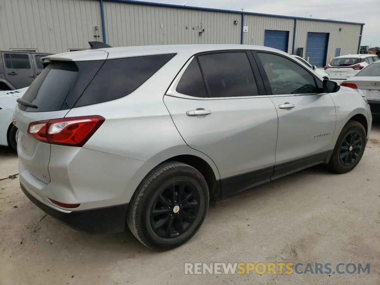 3 fotografías del automóvil dañado 2GNAXKEV0L6107942 CHEVROLET EQUINOX 2020