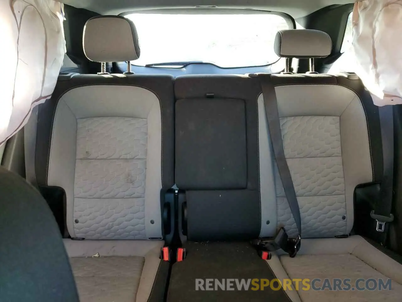 10 fotografías del automóvil dañado 2GNAXKEV1L6141260 CHEVROLET EQUINOX 2020