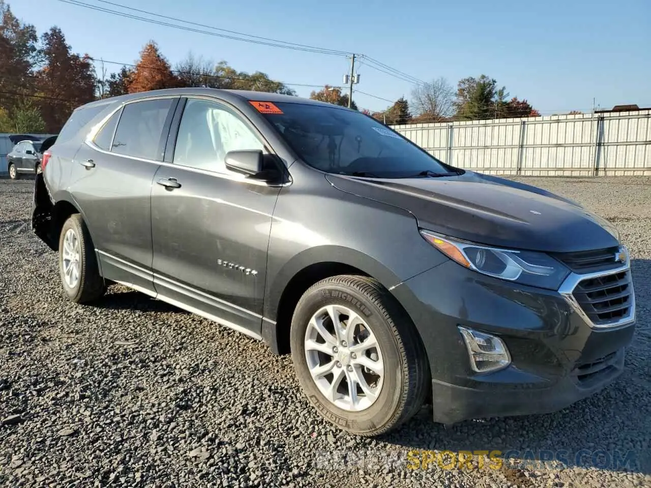 4 fotografías del automóvil dañado 2GNAXKEV1L6141260 CHEVROLET EQUINOX 2020