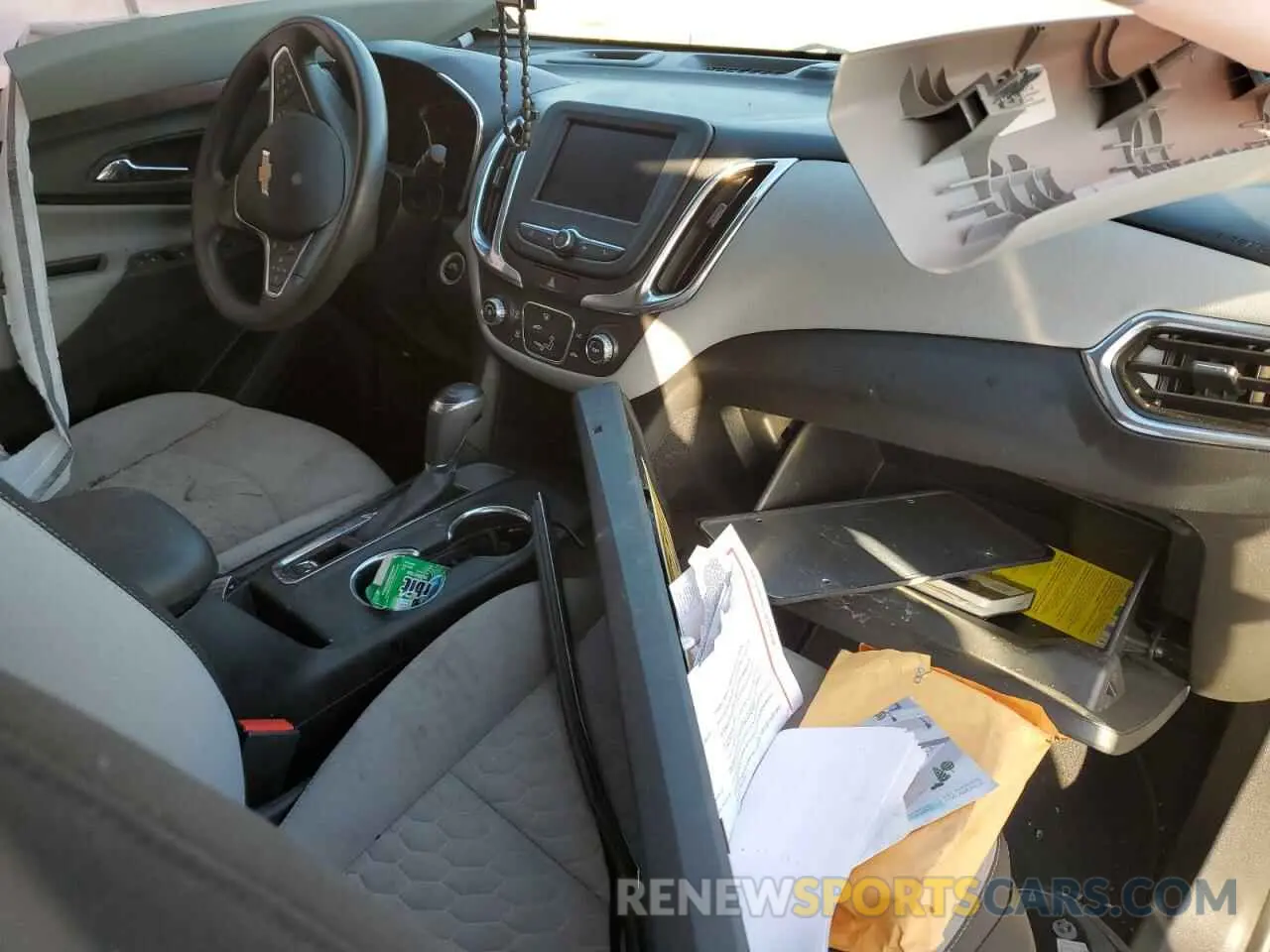 8 fotografías del automóvil dañado 2GNAXKEV1L6141260 CHEVROLET EQUINOX 2020