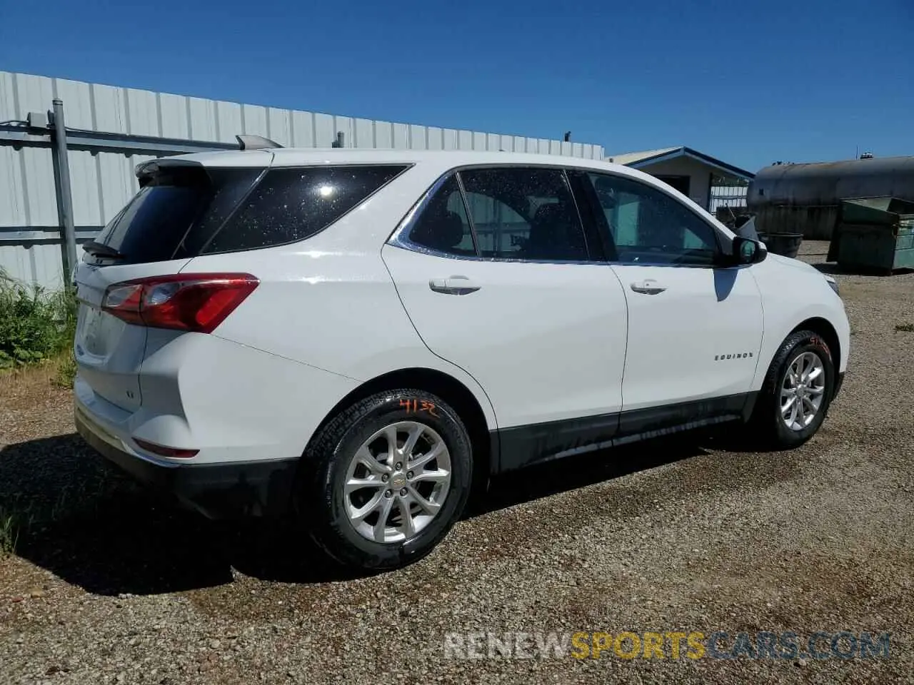 3 fotografías del automóvil dañado 2GNAXKEV1L6211405 CHEVROLET EQUINOX 2020