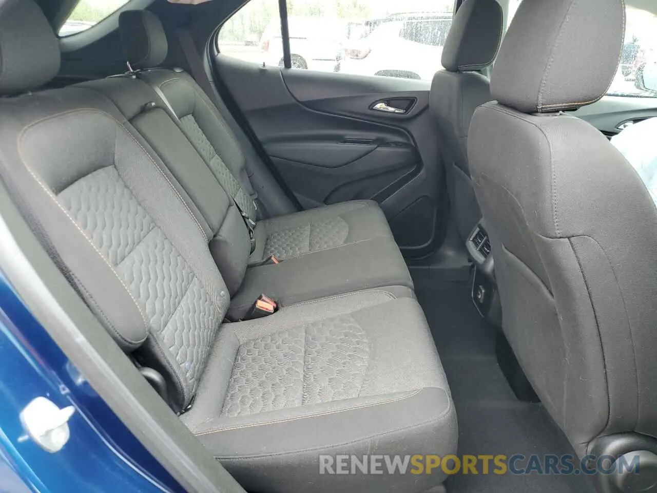 11 fotografías del automóvil dañado 2GNAXKEV1L6229886 CHEVROLET EQUINOX 2020
