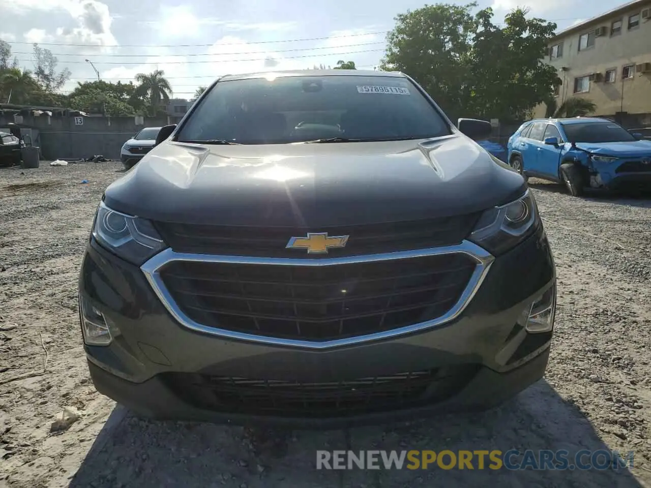 5 fotografías del automóvil dañado 2GNAXKEV1L6266078 CHEVROLET EQUINOX 2020