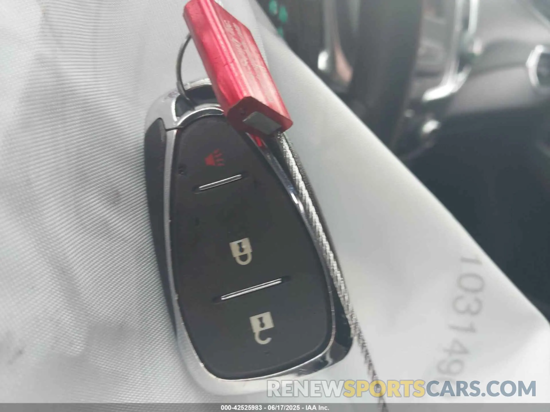 11 fotografías del automóvil dañado 2GNAXKEV2L6132034 CHEVROLET EQUINOX 2020