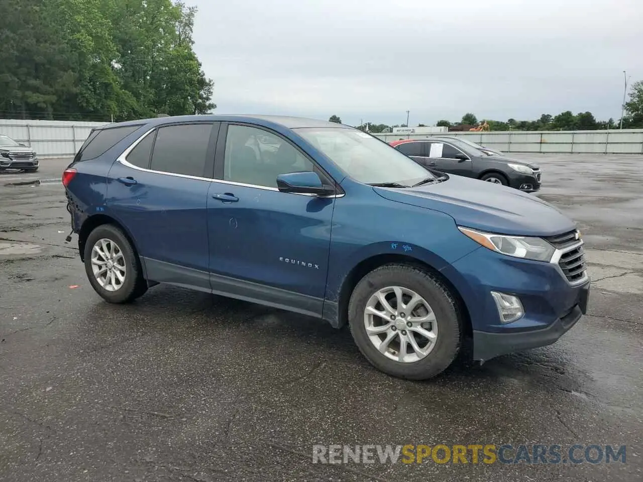4 fotografías del automóvil dañado 2GNAXKEV2L6135676 CHEVROLET EQUINOX 2020