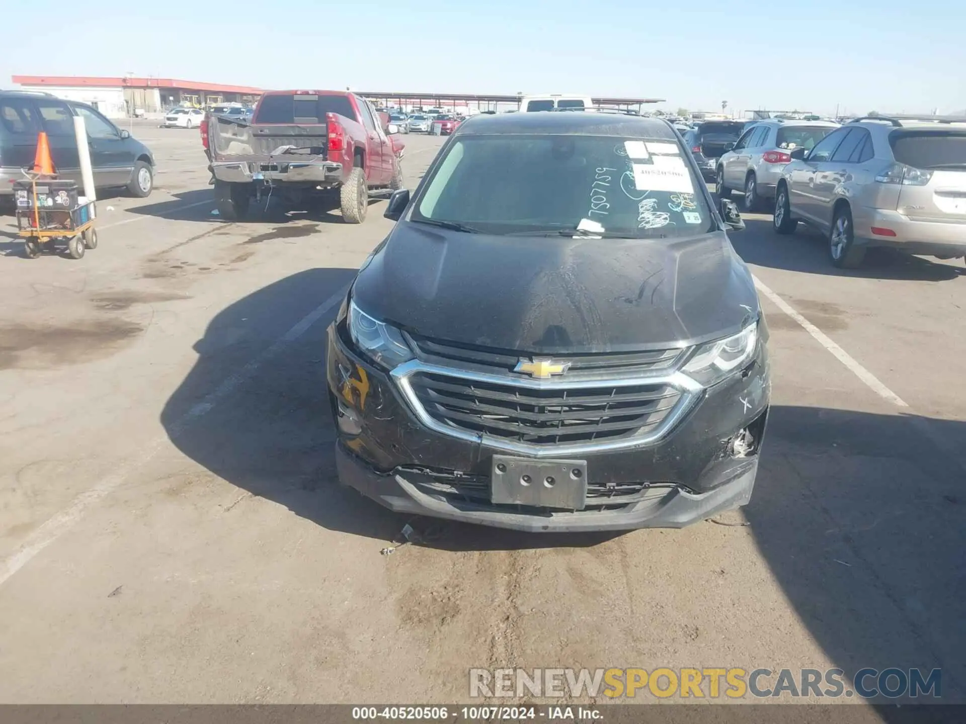11 fotografías del automóvil dañado 2GNAXKEV2L6210876 CHEVROLET EQUINOX 2020
