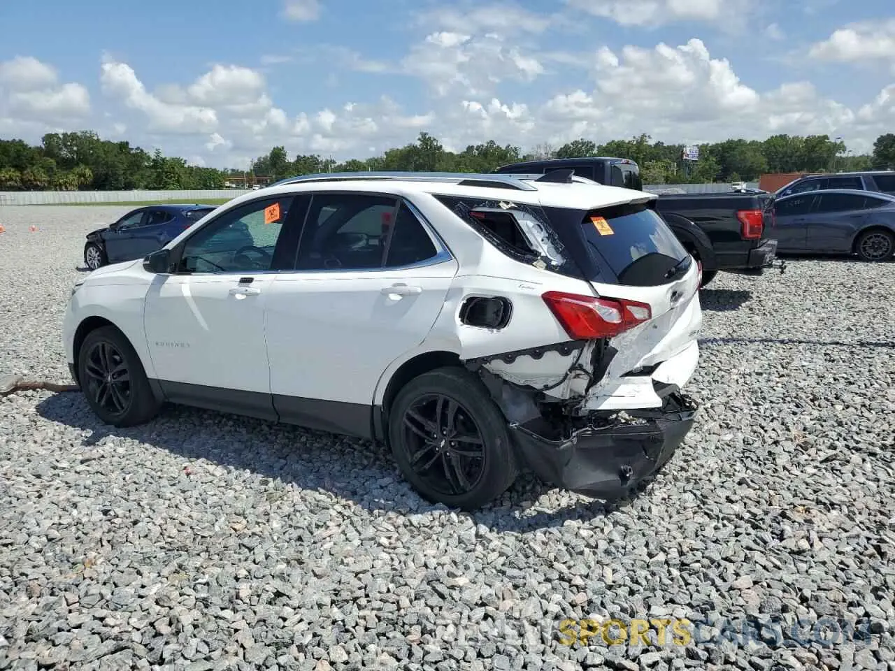 2 fotografías del automóvil dañado 2GNAXKEV2L6282970 CHEVROLET EQUINOX 2020