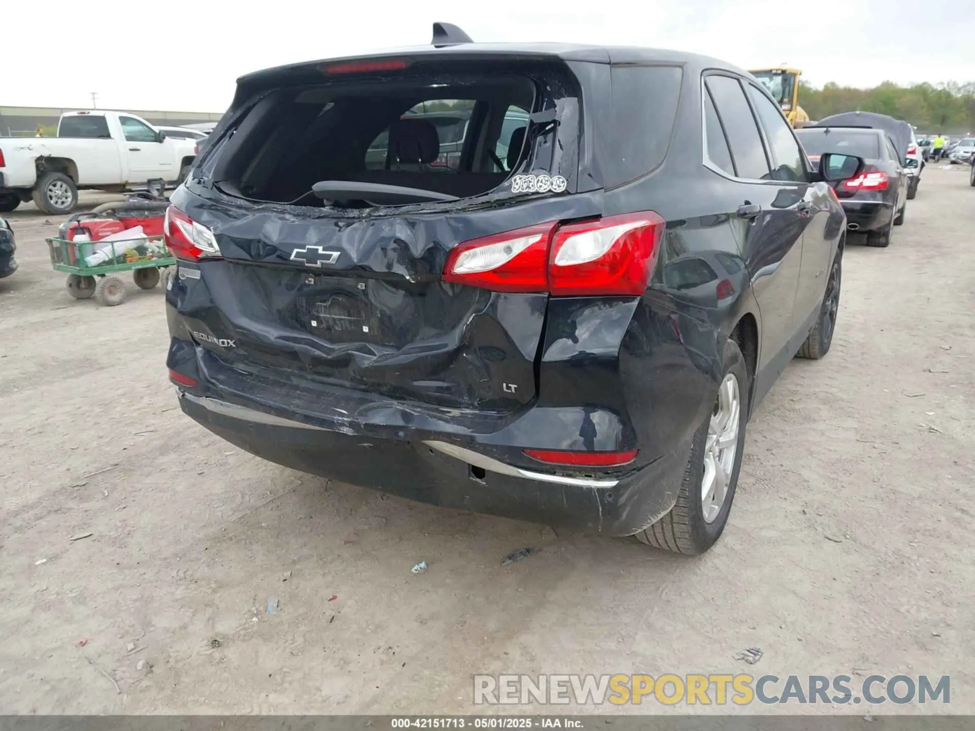 4 fotografías del automóvil dañado 2GNAXKEV3L6100175 CHEVROLET EQUINOX 2020