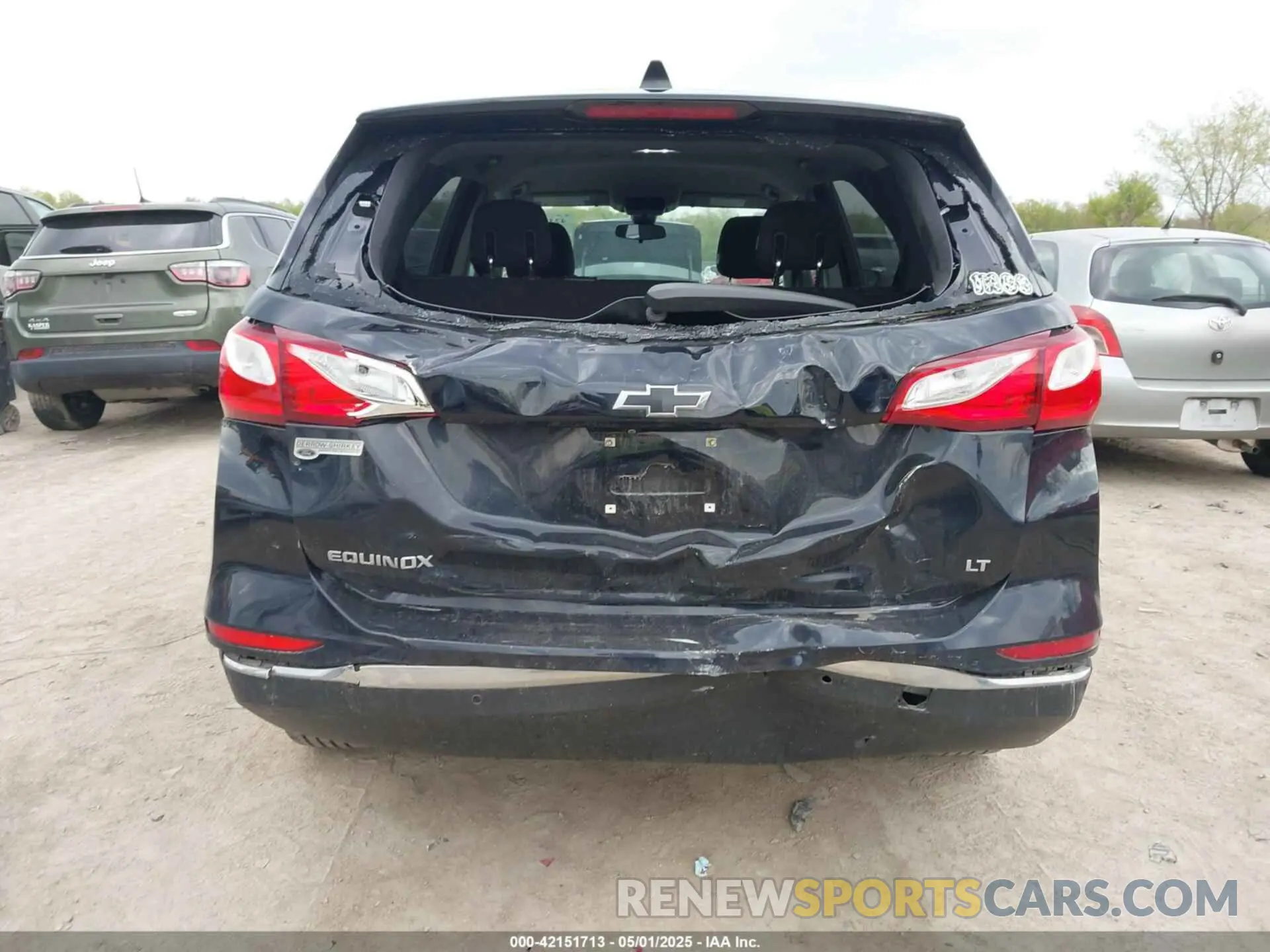 6 fotografías del automóvil dañado 2GNAXKEV3L6100175 CHEVROLET EQUINOX 2020