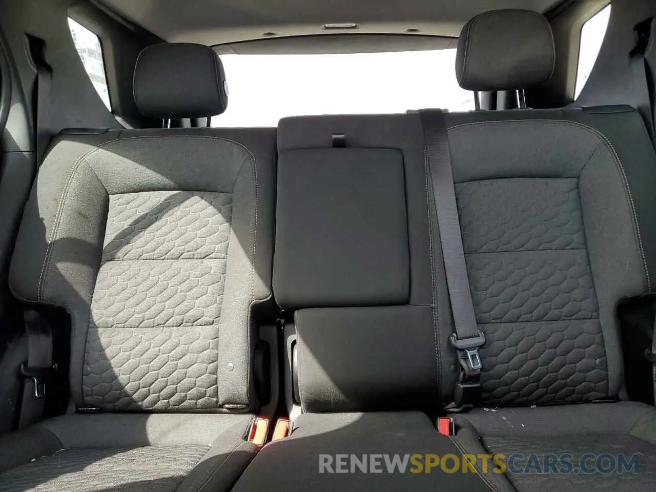 10 fotografías del automóvil dañado 2GNAXKEV3L6140000 CHEVROLET EQUINOX 2020